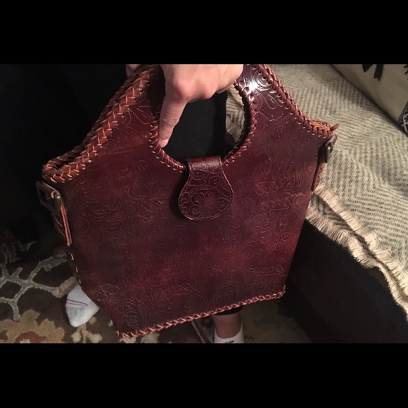 Rich vintage patterned leather reddish brown purse - Picture 4 of 7